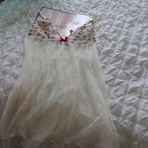 Free Vogue sheer flowered babydoll, size M